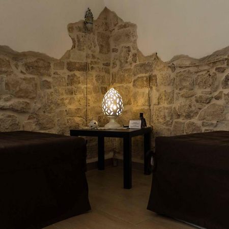 Il Sottano Del Conte Hotel Конверсано Екстериор снимка