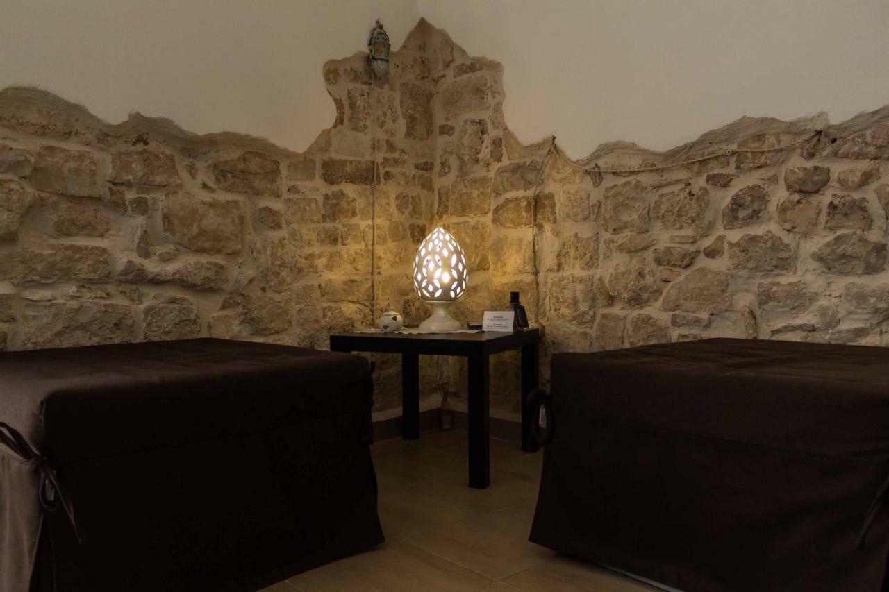 Il Sottano Del Conte Hotel Конверсано Екстериор снимка